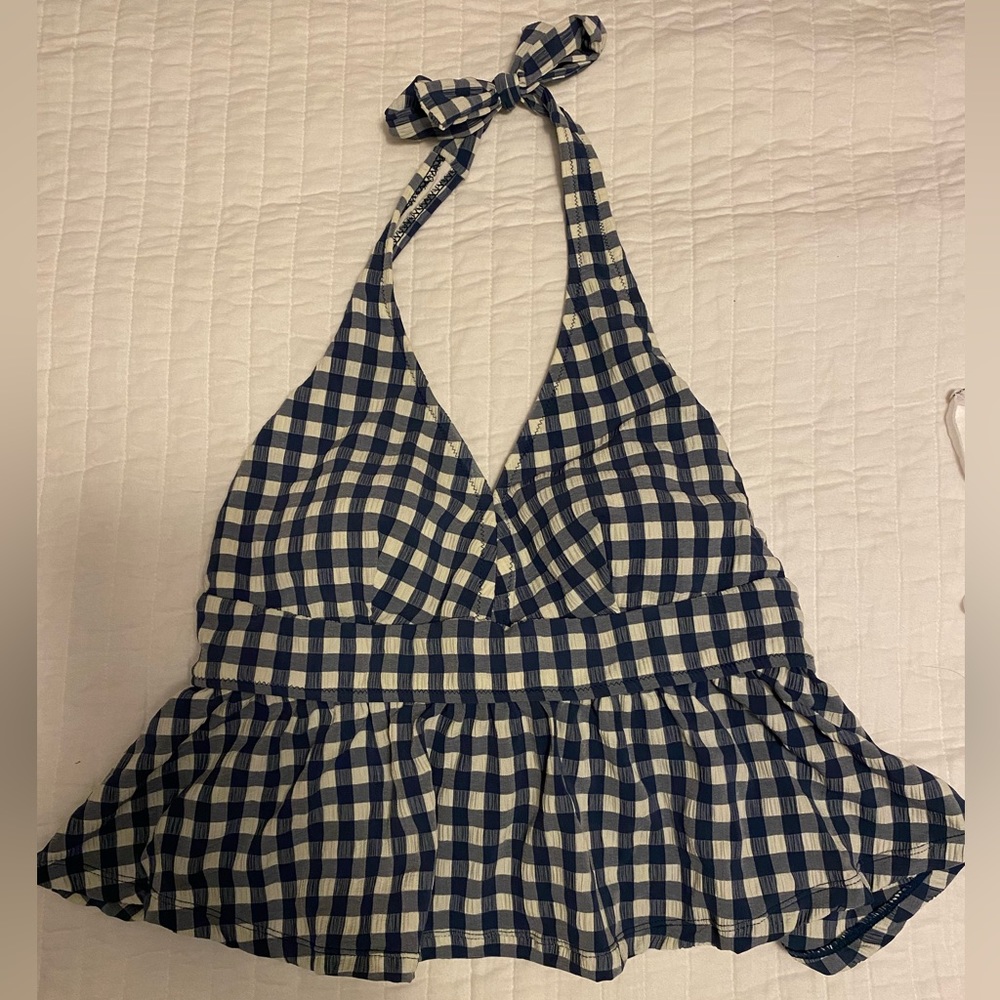 Top is size small and bottoms are size medium